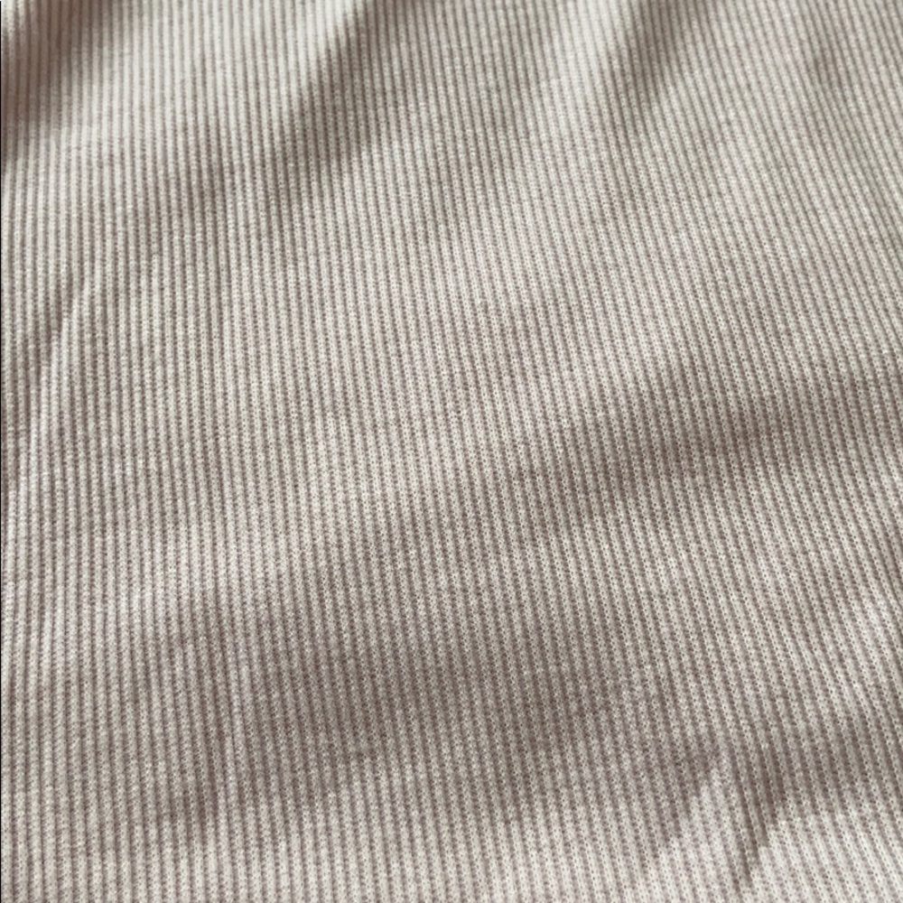 Old Navy Top - Picture 2 of 2